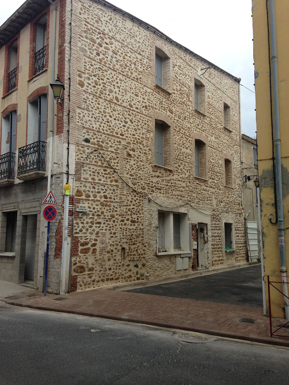 enduit-facade-pierres-apparentes-020